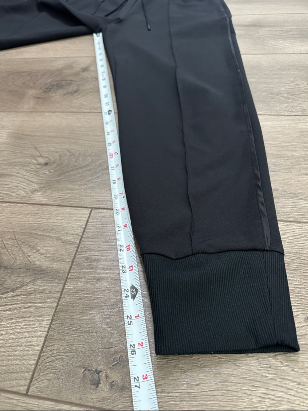 Athleta Endeavor Mid Rise Black Jogger Pants Size 6 - Picture 10 of 12